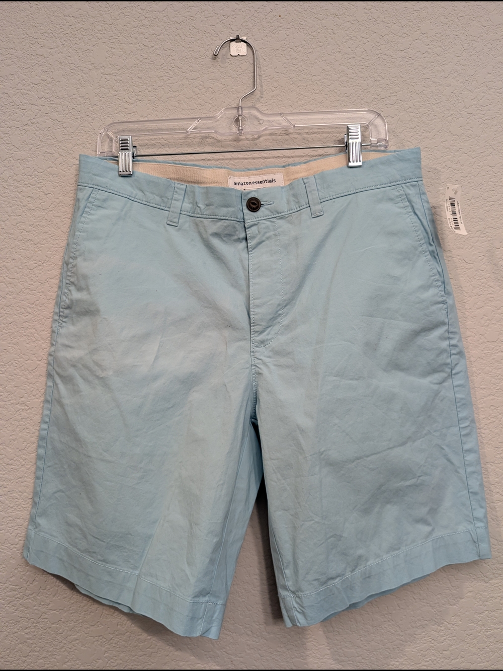 NWT Amazon Essentials Men’s Sz 33 Light Blue Spring/Summer Chino Shorts
